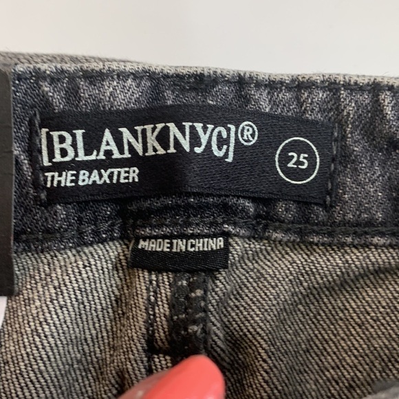 NWT BLANK NYC Baxter Ribcage Straight Jeans stonewashed Black, 25, button fly - Picture 6 of 8